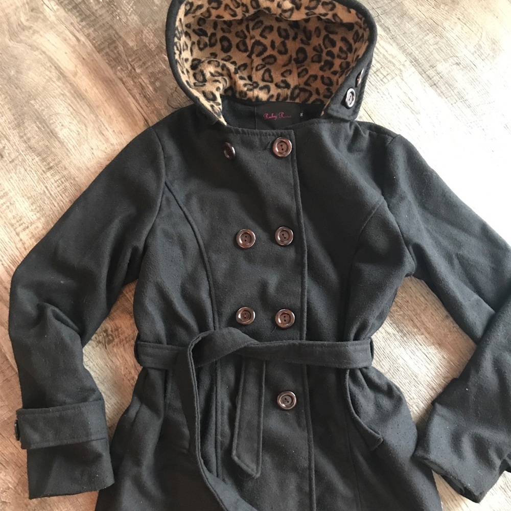 Leopard Detail Black Peacoat with Tie